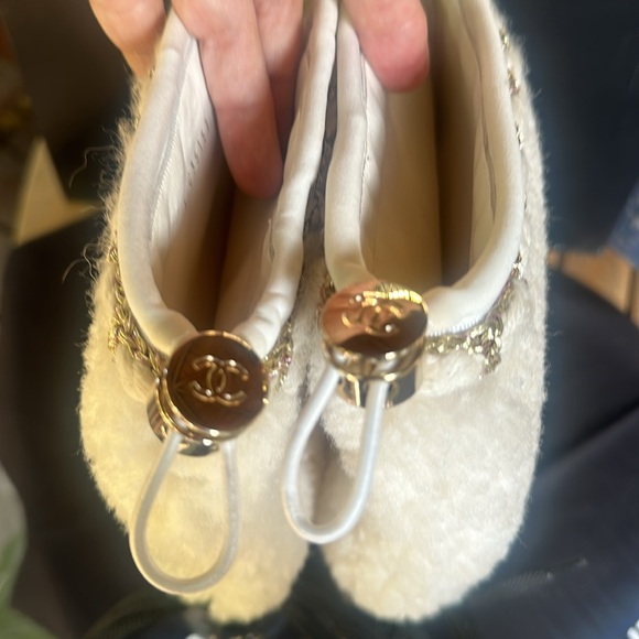 CHANEL Shearling Chain Studded CC High Boots - Picture 8 of 16